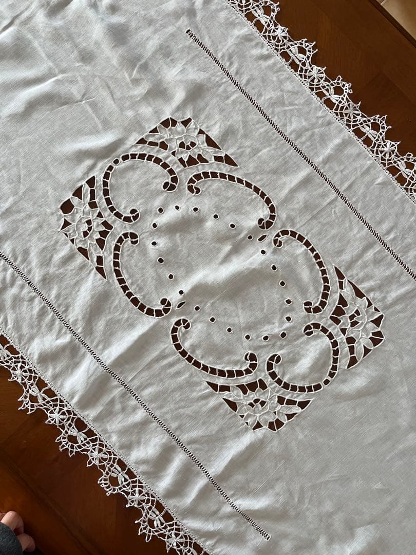 ◆フランスアンティーク｜大判手刺繍ボビンレースロングマルチクロスエンブレム長方形