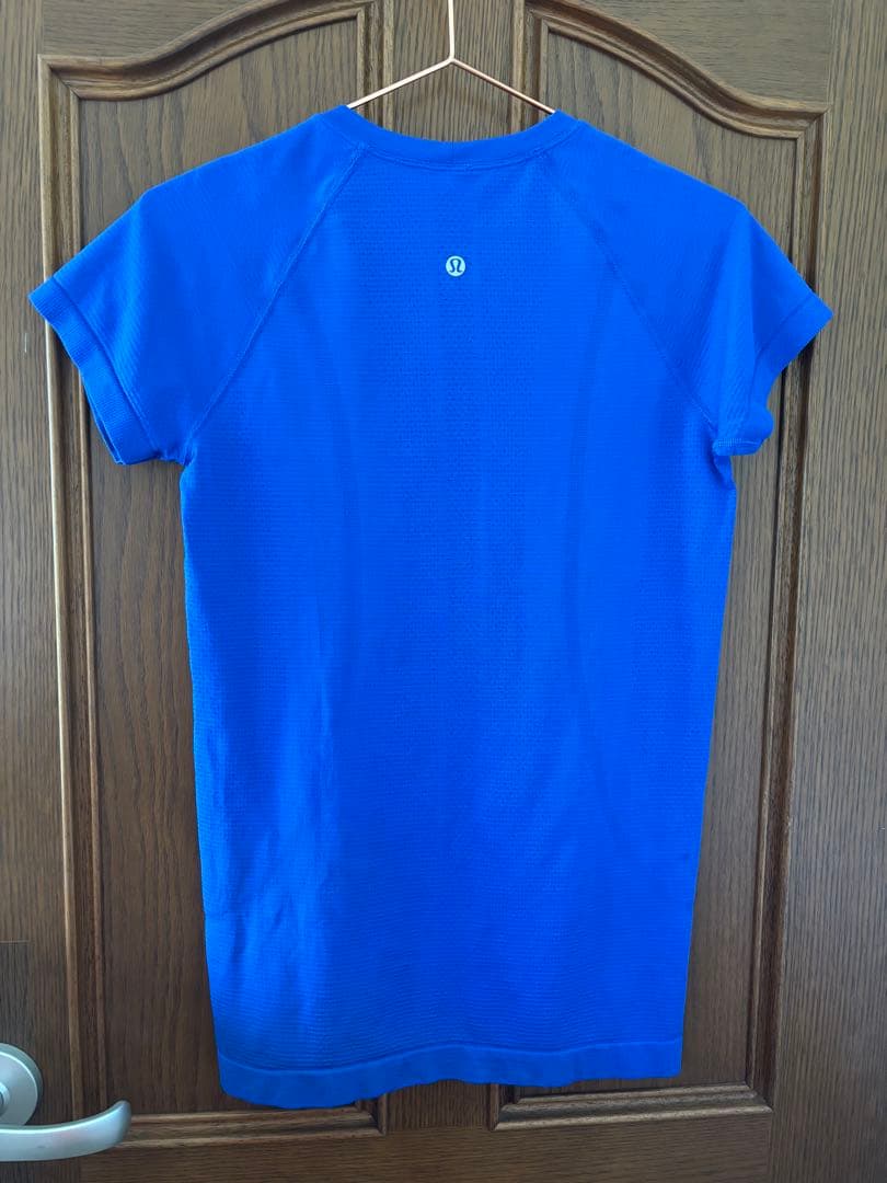 こみにゃん ルルレモン SwiftlyTech ShortSleeve