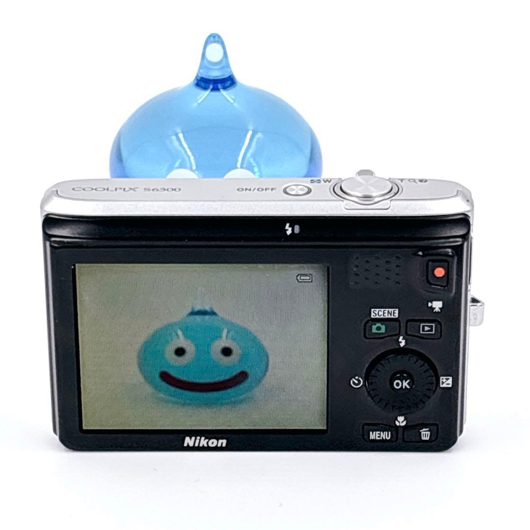 極美品 Nikon ニコン COOLPIX S6300 シルバー デジカメ
