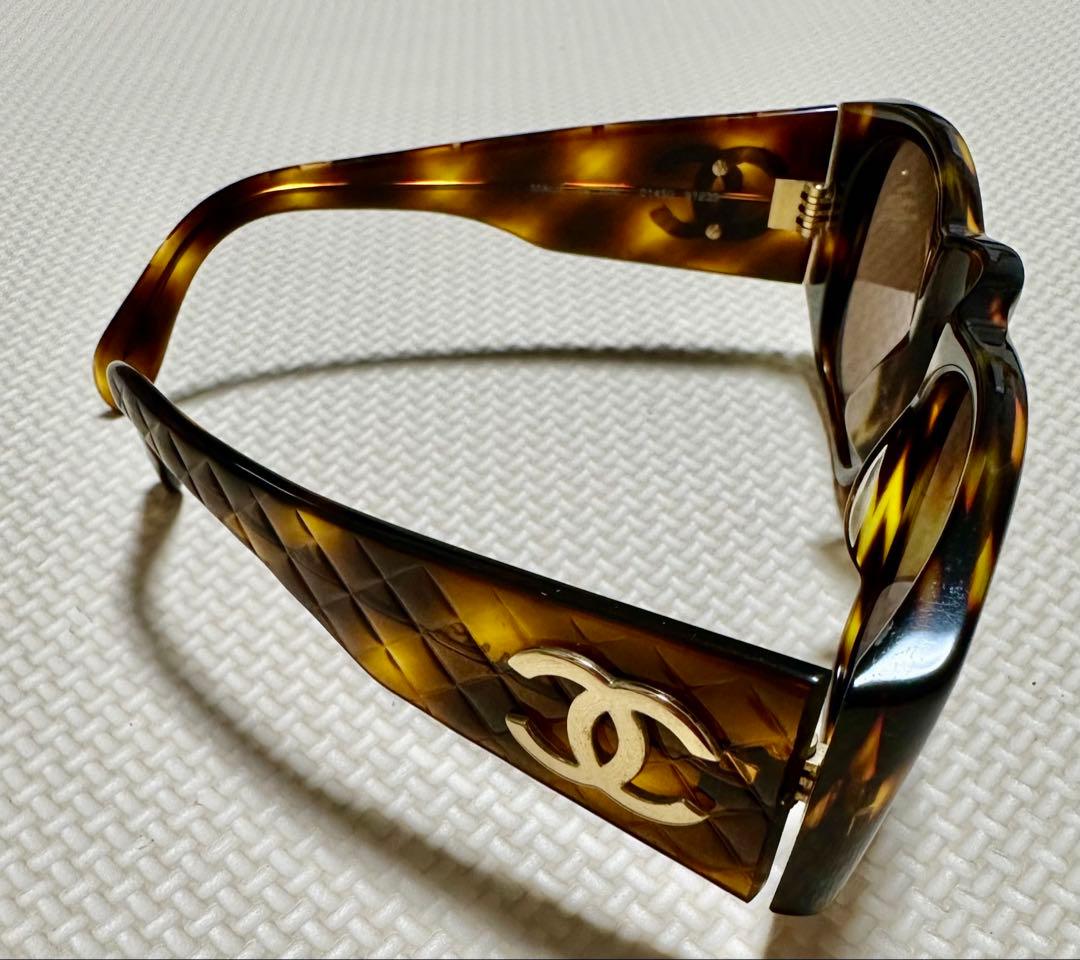 CHANELケース付きヴィンテージサングラス