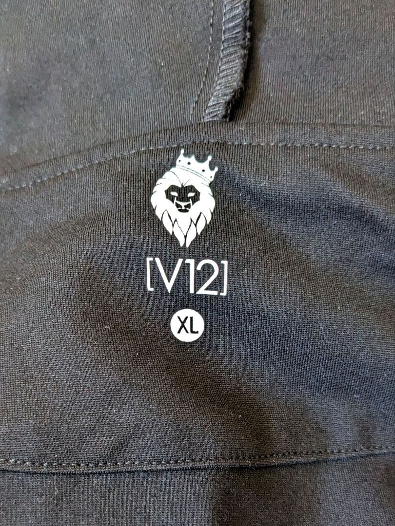 バ*Ｖ様 V12 /ヴィトゥエルブ 高級感 フルジップパーカー　完売サイズ XL