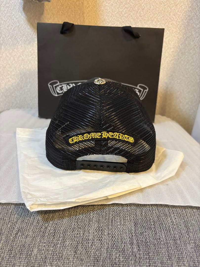 【美品】クロムハーツキャップYellow CH Plus Trucker Cap