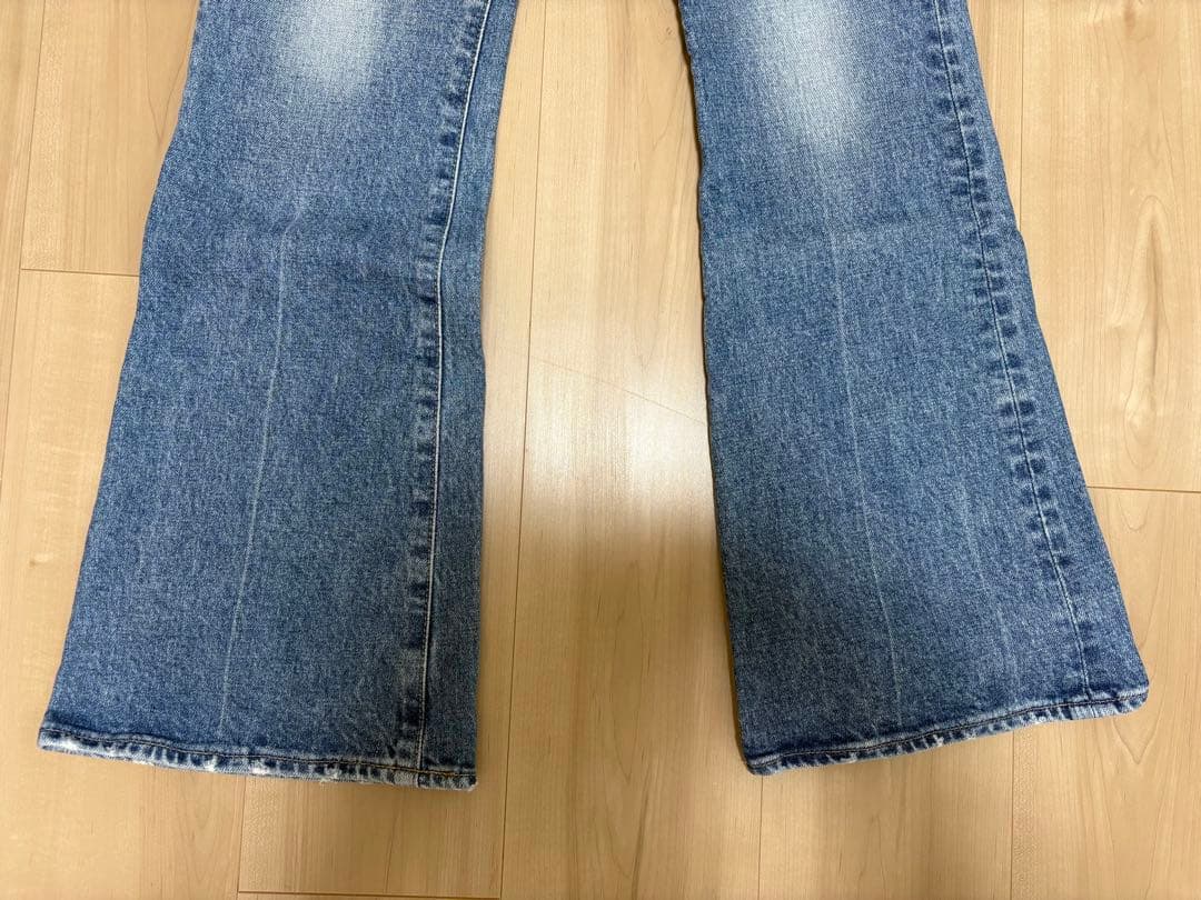 MOUSSY MVSフレアデニム ライトブルー　23インチ