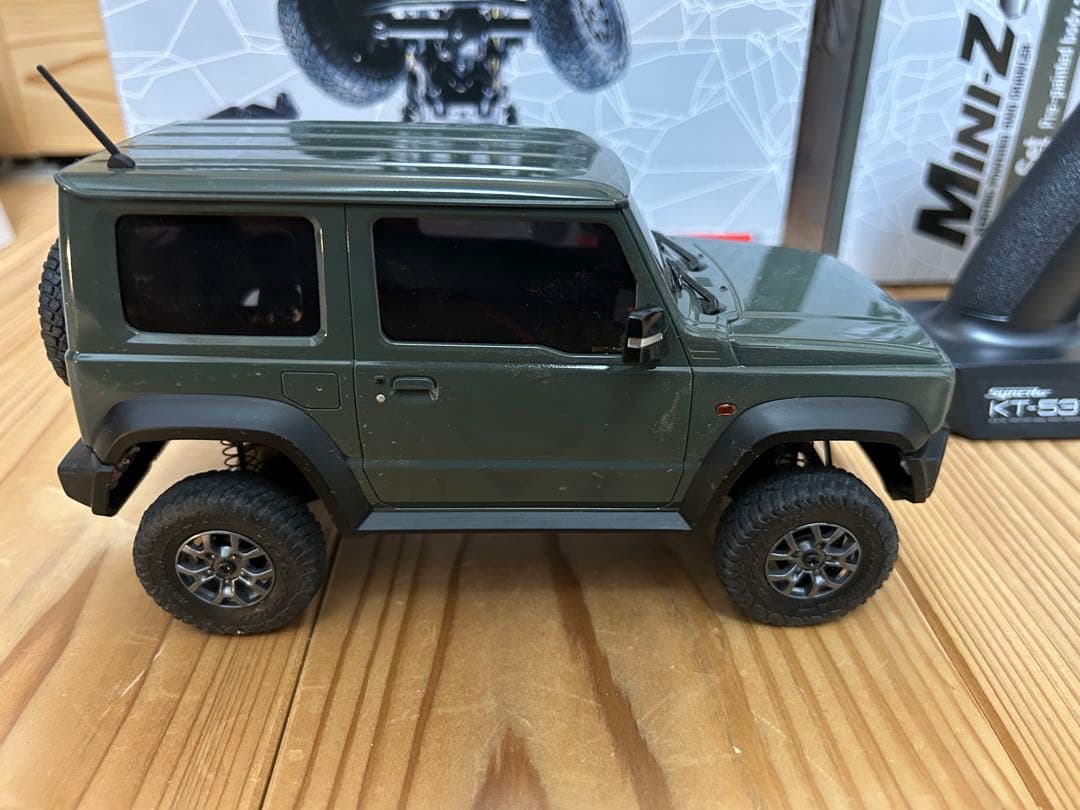 ミニッツ4×4 ジムニーシエラ ジャングルグリーン& APIO ボディセット