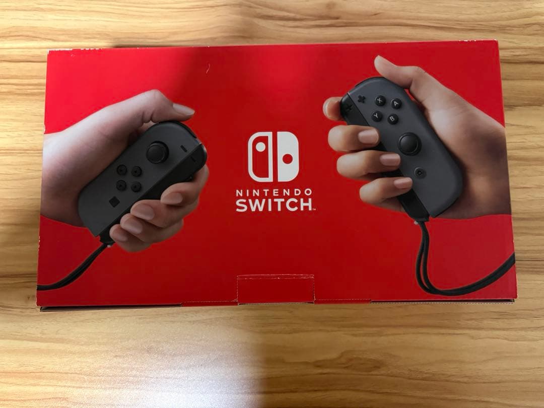 Nintendo Switch グレー 本体 付属品完備　液晶保護フィルム付