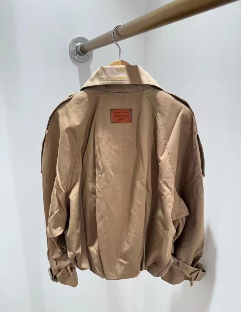Acne Studios 2025年 英国風デザイン ショートトレンチコート