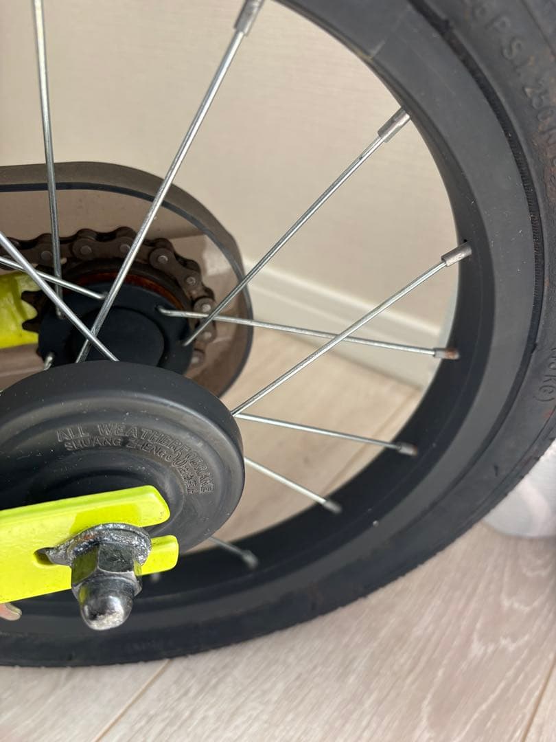 希少　ストライダー　14x イエロー ブレーキ　ペダル付き STRIDER