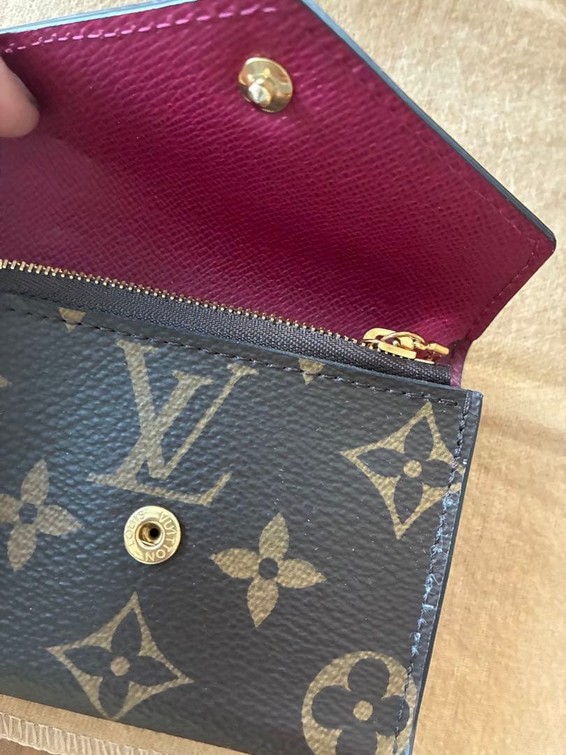 極美品✨ Louis Vuitton 三つ折り財布 黒 赤