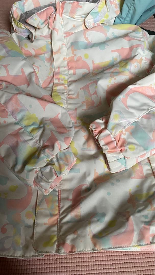 ★美品★FABRICE★女の子スキーウエア★130cm★サイズ調整機能付き★