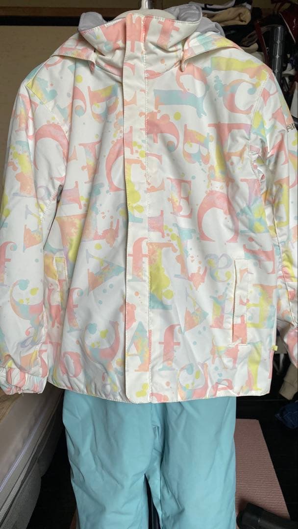 ★美品★FABRICE★女の子スキーウエア★130cm★サイズ調整機能付き★