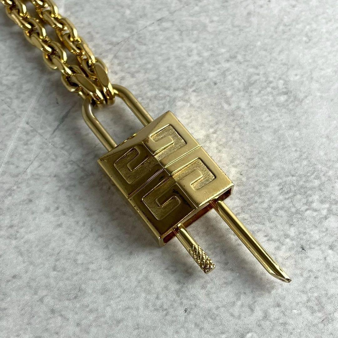 現行/美品 GIVENCHY パドロック ゴールド 4Gロゴ 南京錠 チェーン