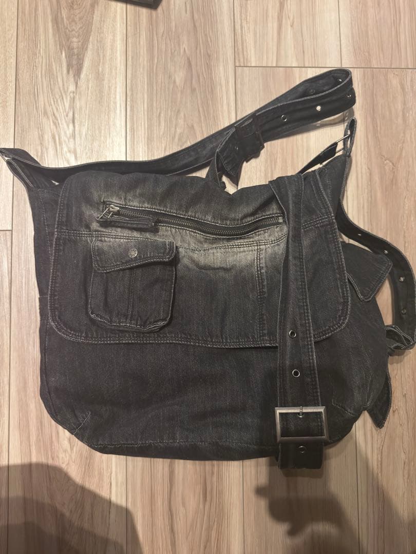 【TXTヨンジュン着用】Jaded London メッセンジャーバッグ 希少