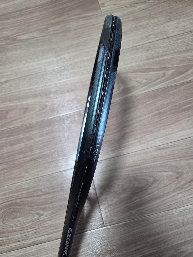 YONEX EZONE100(アクアナイトブラック,G2)