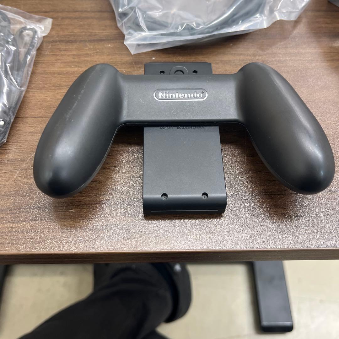女性オーナー！NINTENDO Switch本体　識別T