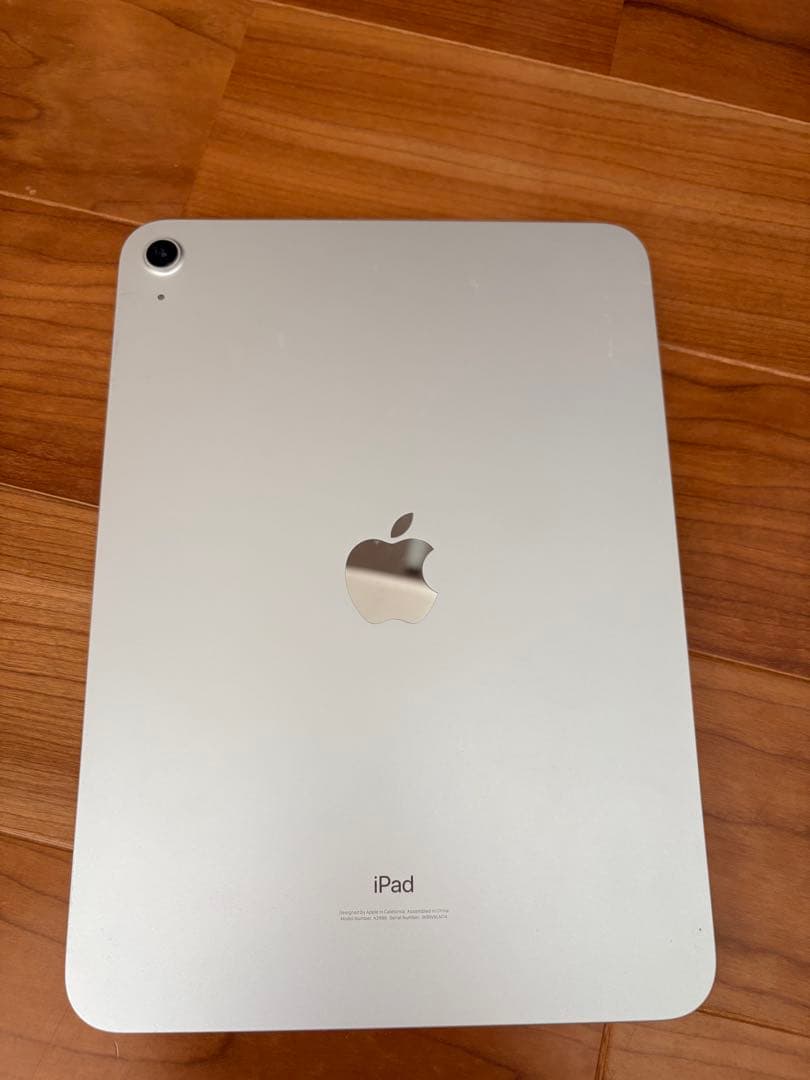 ポ*ポ様 Apple iPad 第10世代シルバー 画面ひび割れあり