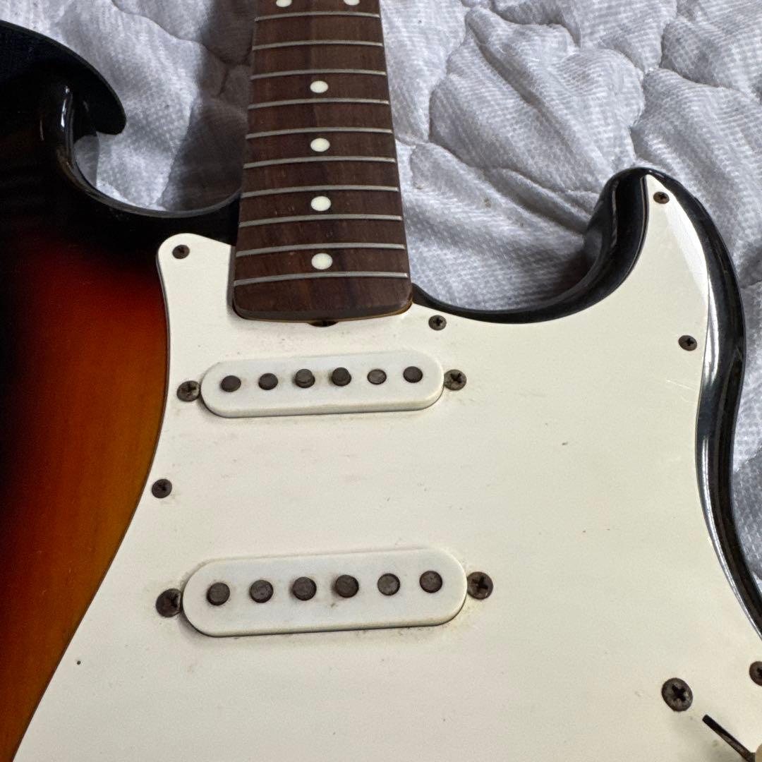 ネ*－様 ストラトキャスター　Fender japan