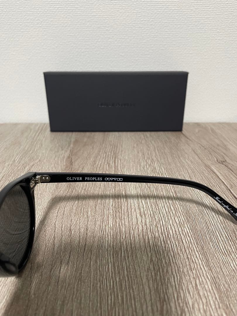 OLIVER PEOPLES オリバーピープルズ OV5186 サングラス
