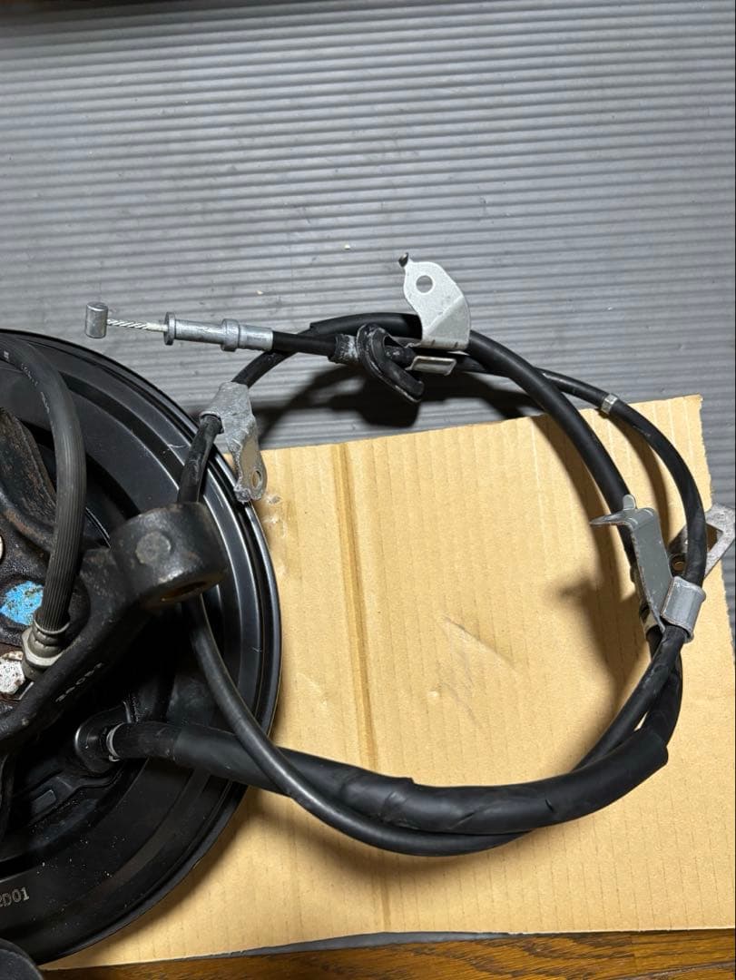 トヨタ 純正 GR86 ZN8 左リアナックルハブ ナックル ハブ