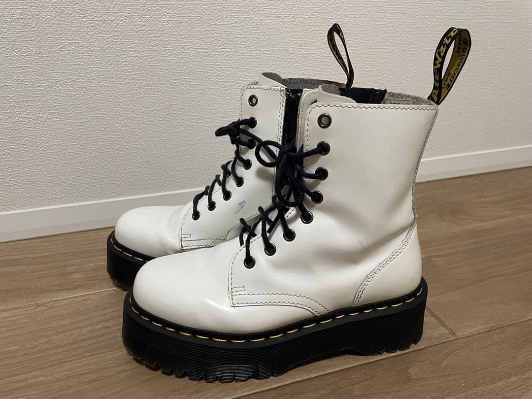 Dr.Martens ホワイト8ホール EＵ38