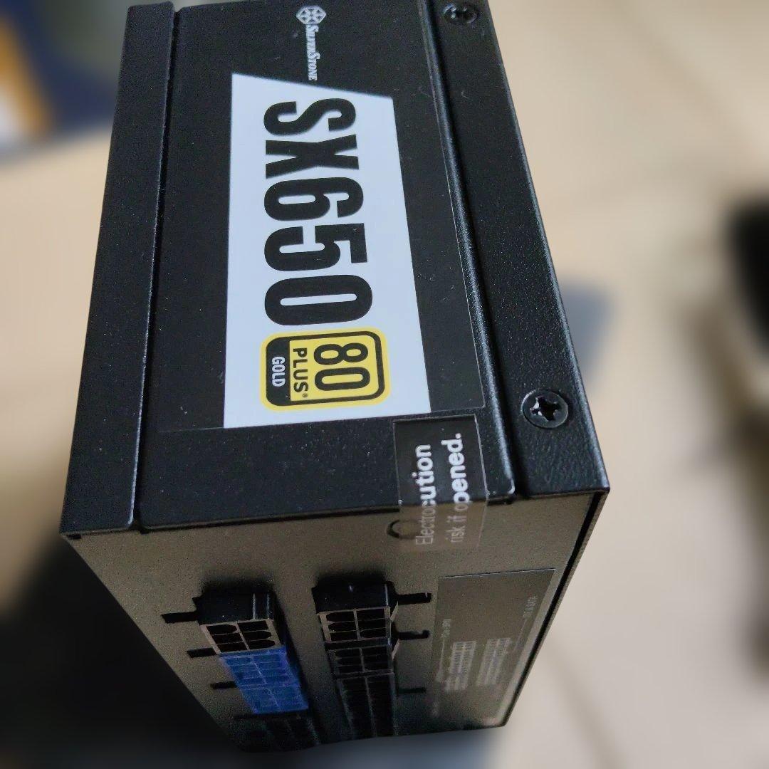 未使用品　SilverStone SFX650W電源 SX650-G