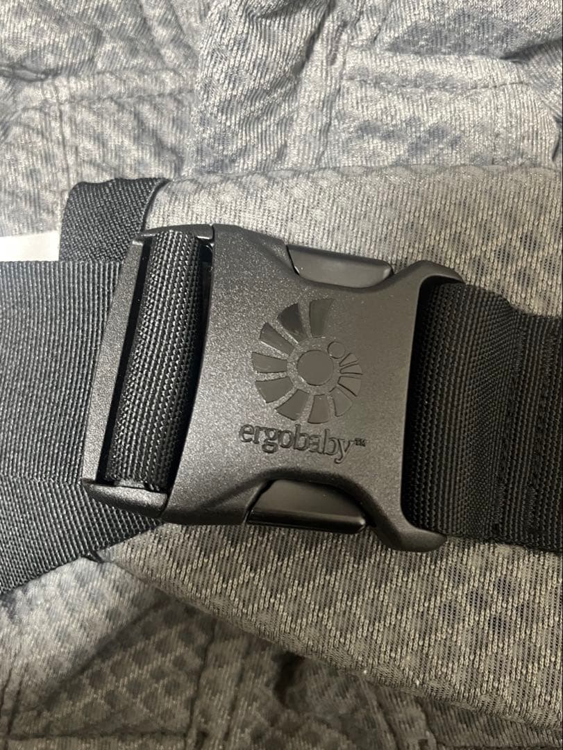 【美品】エルゴ ergobaby オムニブリーズ 抱っこ紐 グラファイトグレー