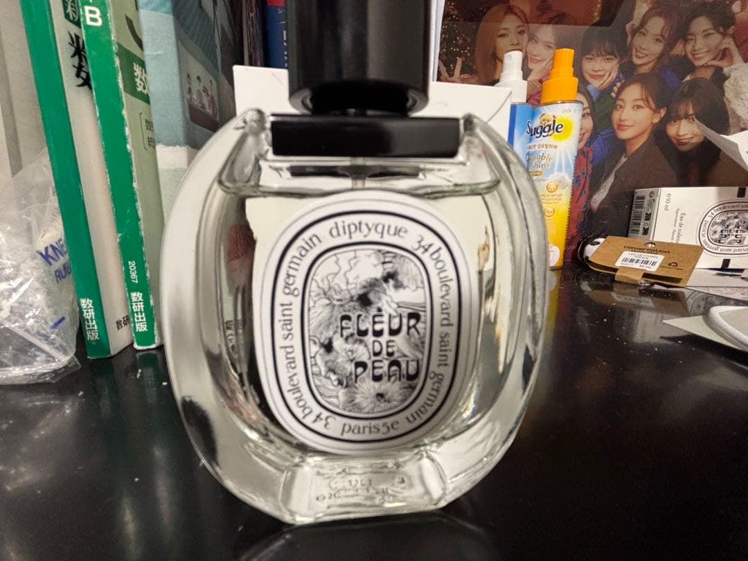 香水(ユニセックス) diptyque FLEUR DE PEAU 50ml