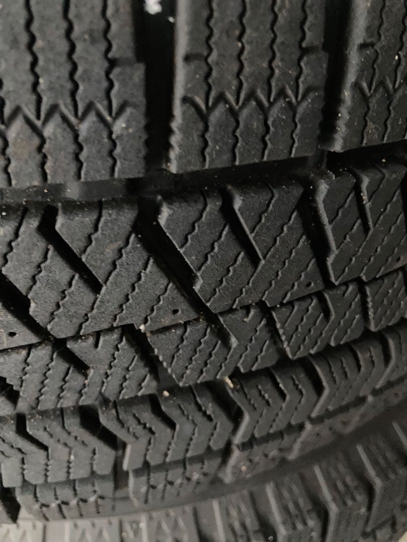 Eric様 ブリヂストン VRX2 185/65R15 スタッドレス4本セット