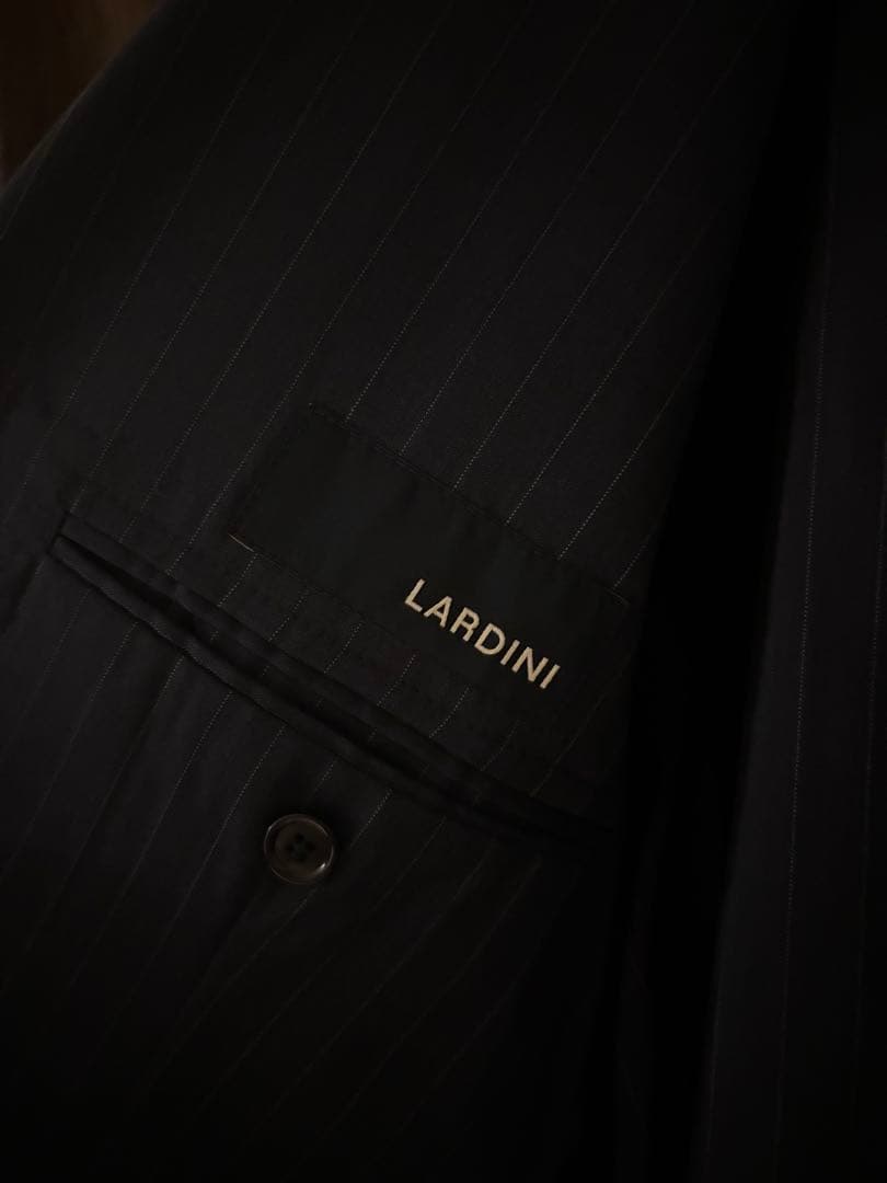 LARDINI ネイビー ピンストライプスーツ 48