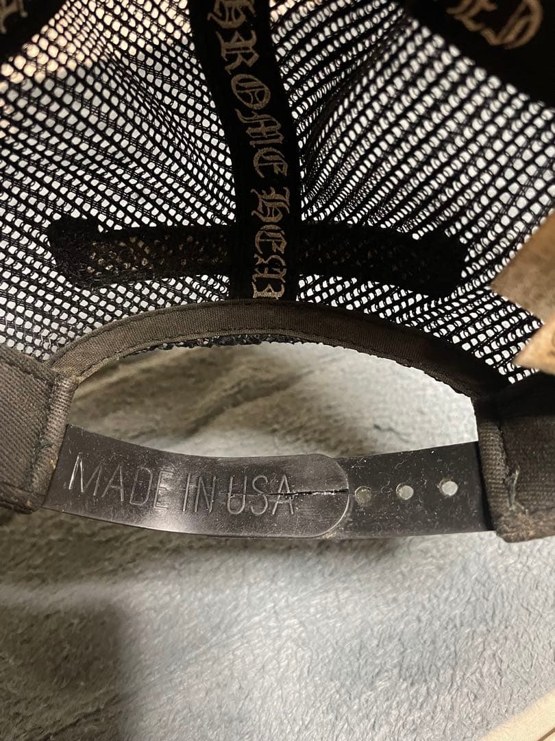 CHROME HEARTS トラッカーキャップ　アジャスター割れあり
