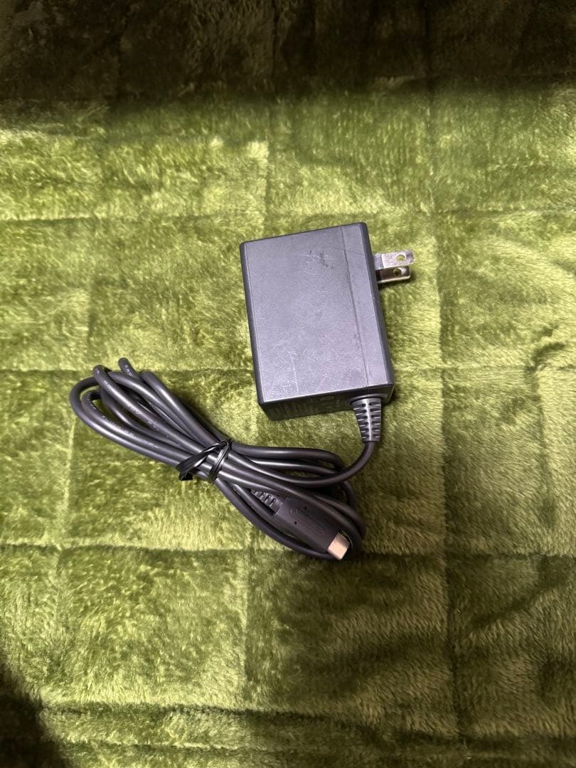 Switch本体、SDカード付き