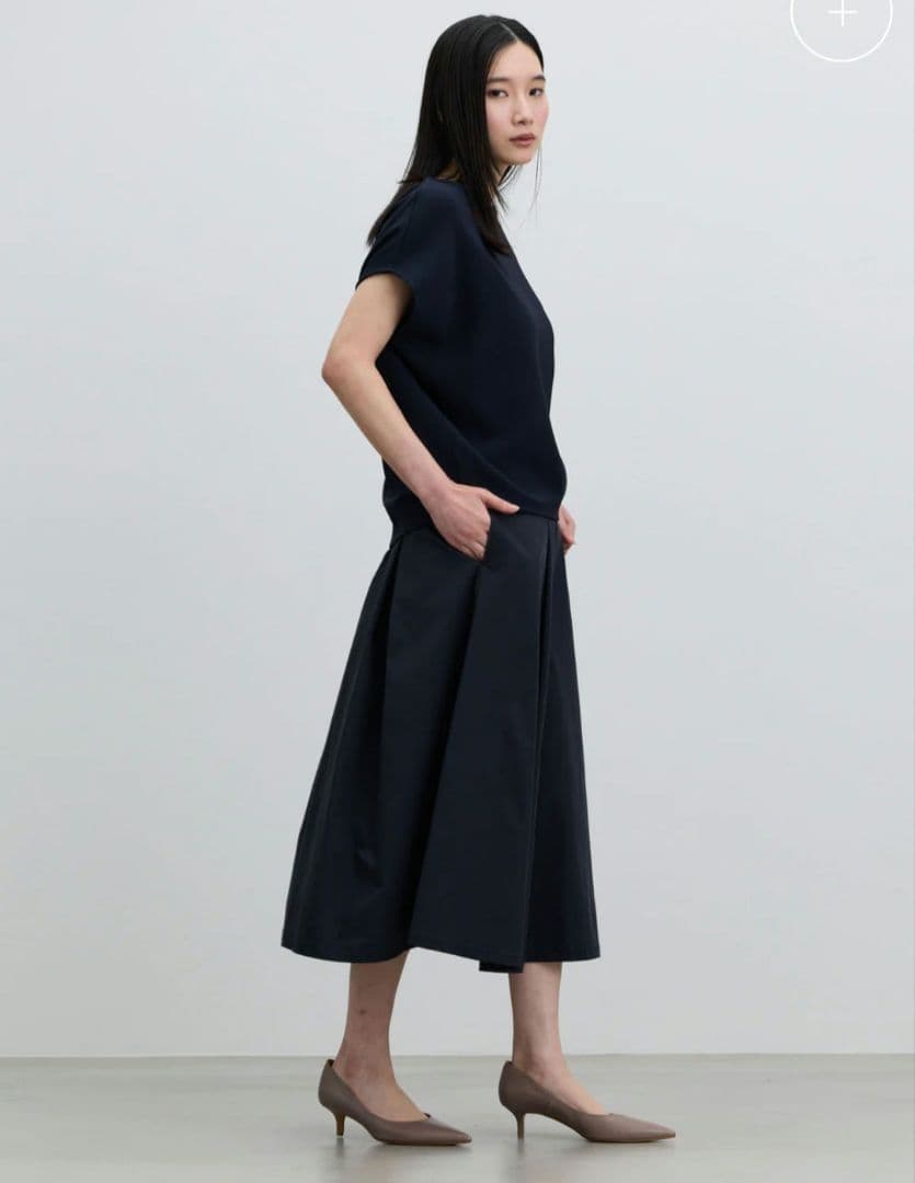 美品✨SOEJU ソージュ リモンタタックスカート バックジップ 撥水 紺