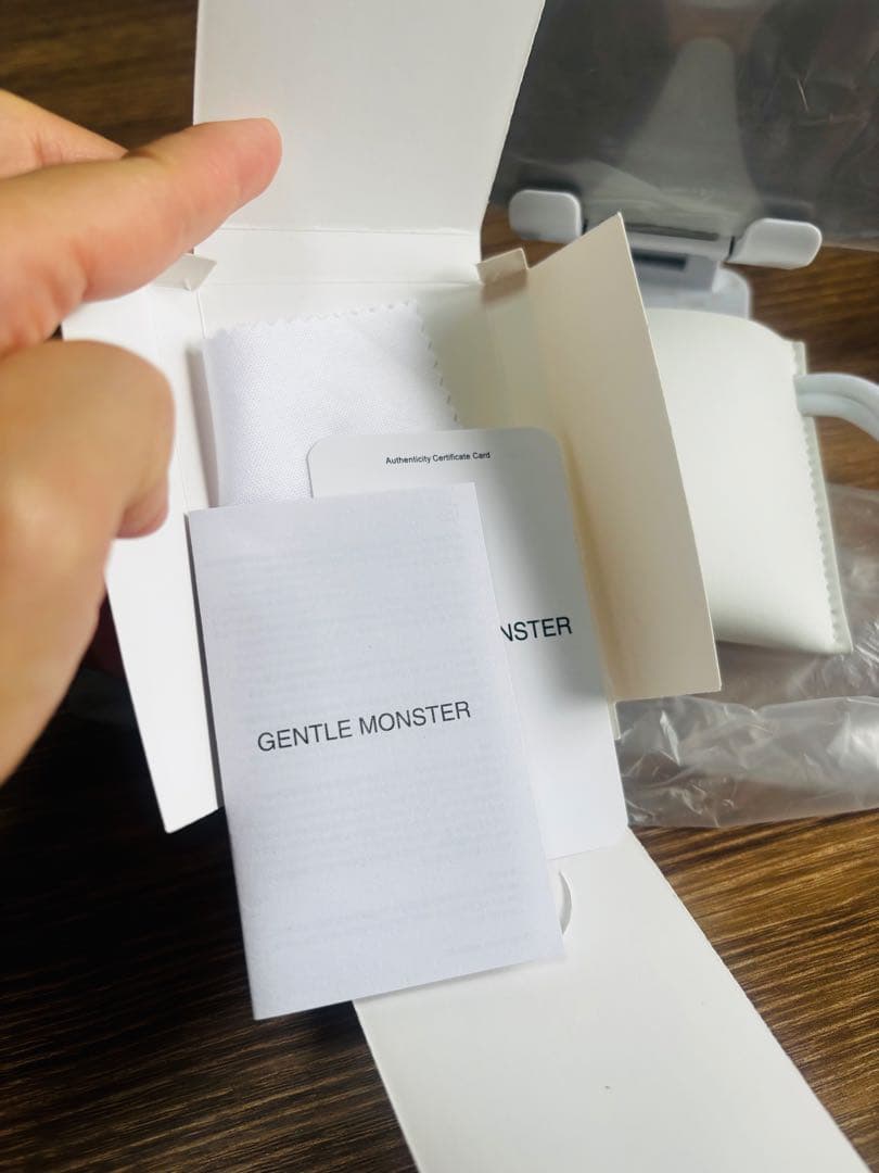 GENTLE MONSTER ライトブラウン サングラス