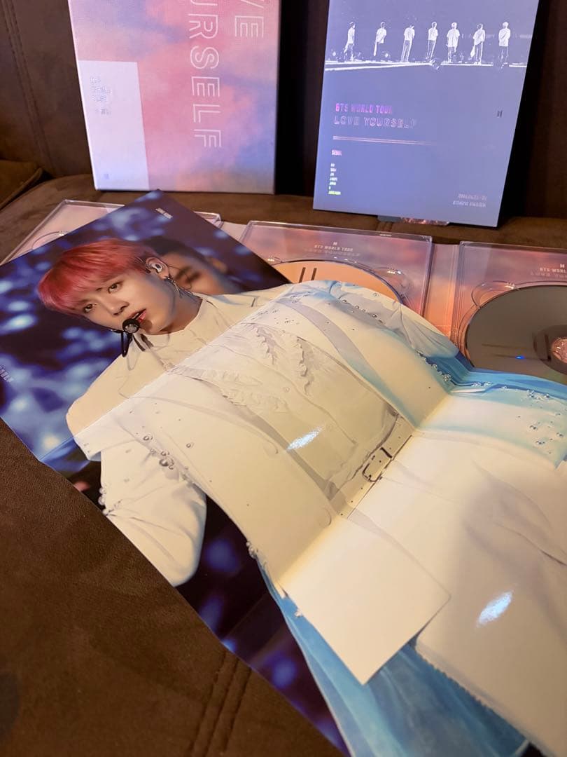 BTS バンタン　WORLD TOUR LOVE YOUR SELF SOUL