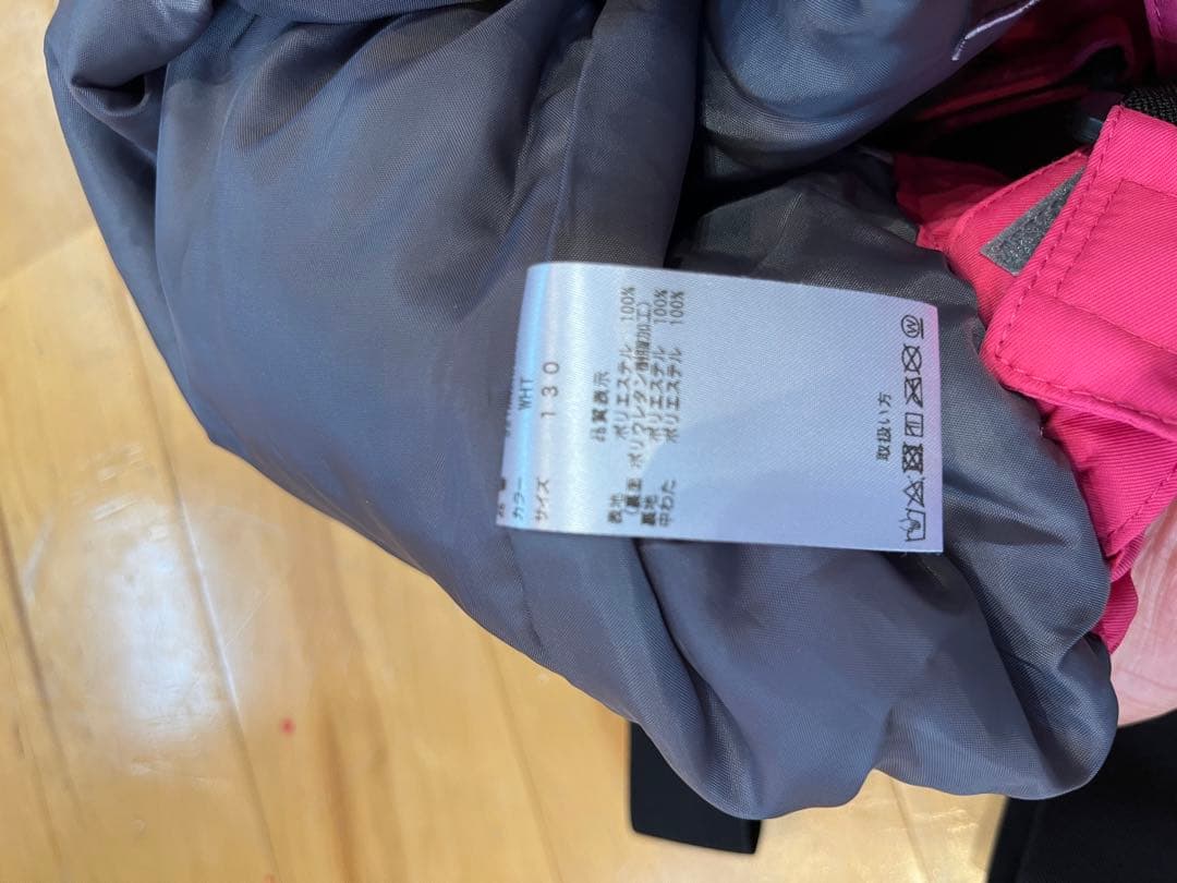美品スキーウェア上下セット　130 ロイシュグローブセット　reusch 女の子