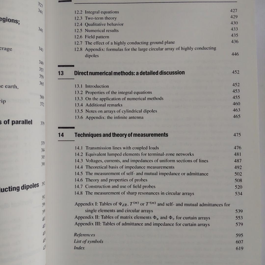 洋書 Cylindrical Antennas and Arrays