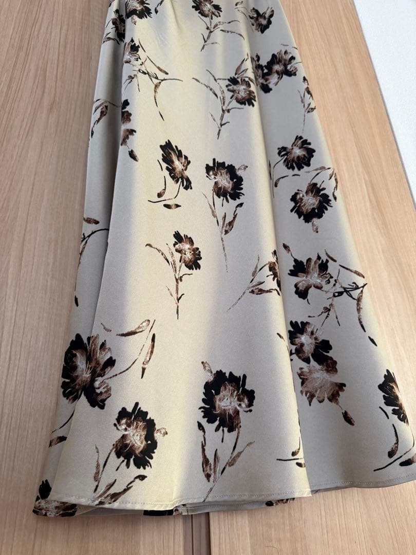 Acka. flower satin skirt 新品未使用サイズ1