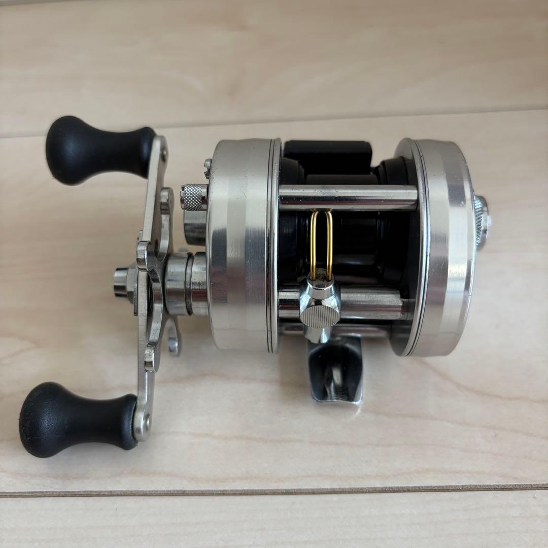 ABU Ambassadeur 1600C IARベイトリール　アベイルスプール