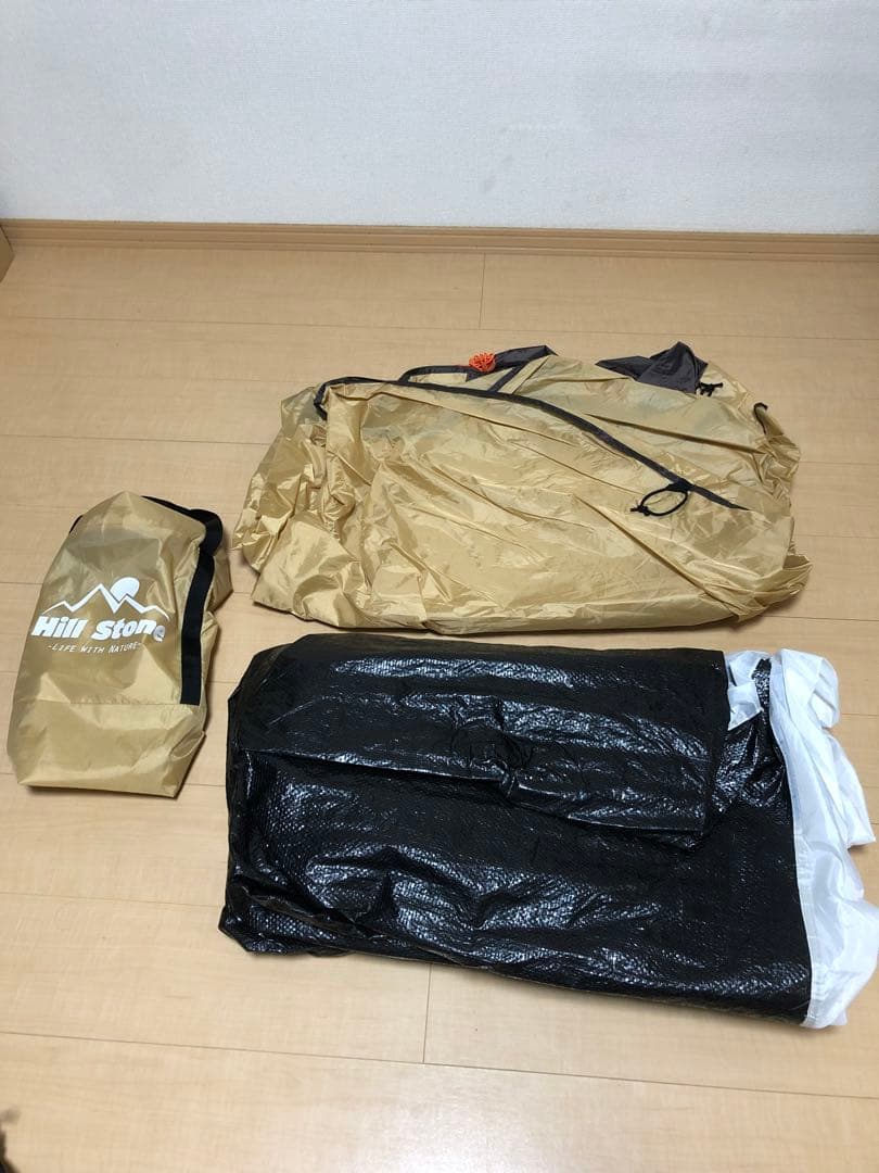2〜3人用テントセット(テント本体、別跳ね上げポール、ペグ、グランドシート)