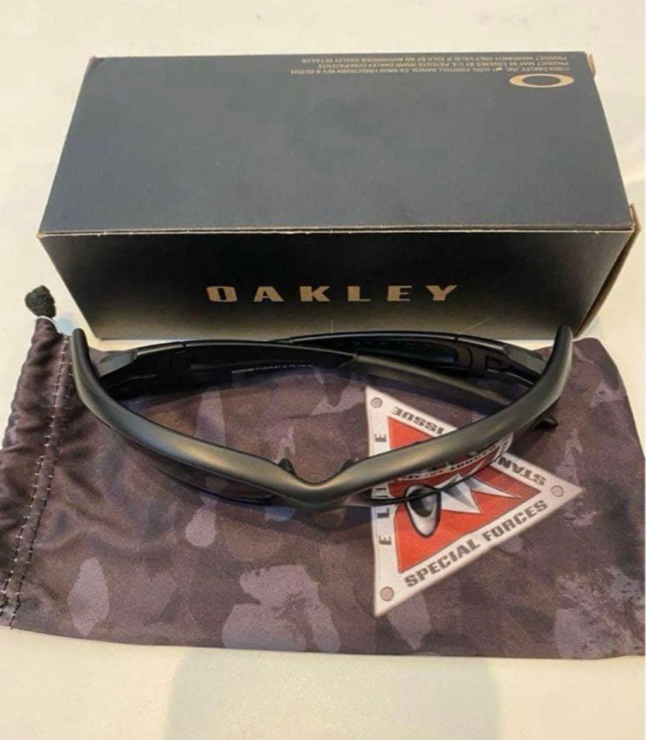 Oakley straight jacket サングラス オークリー　io着用