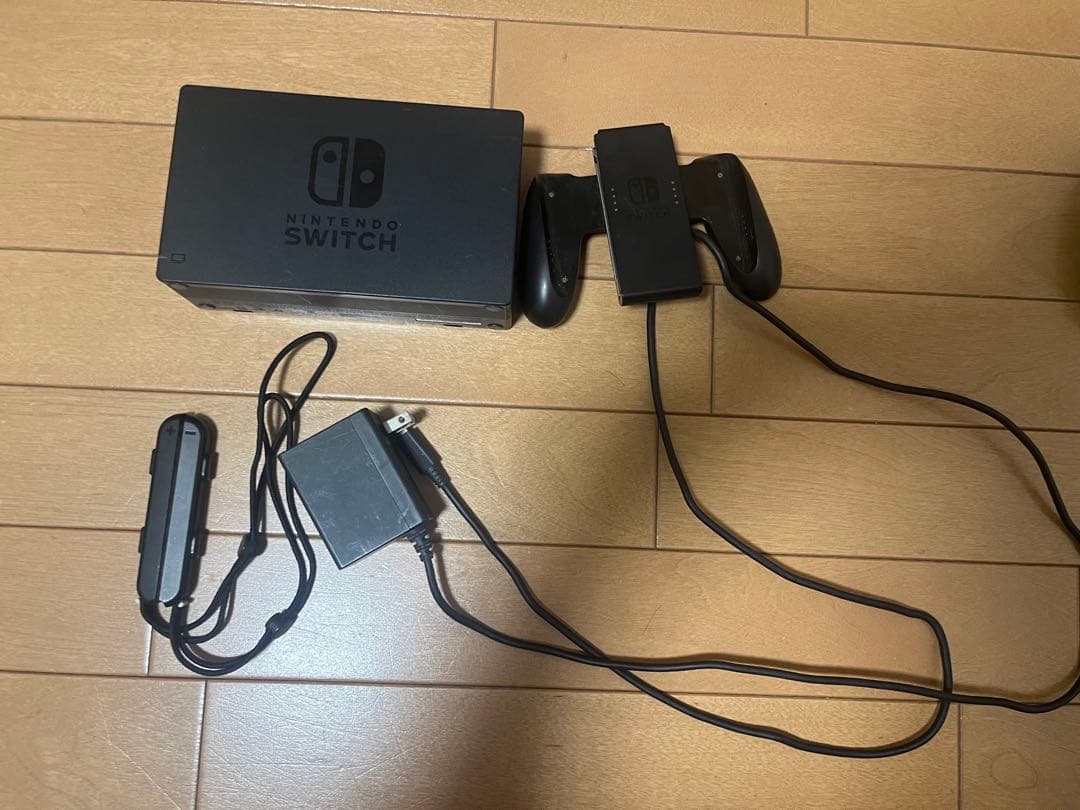 【値下げ対応】Nintendo Switch 本体 ➕付属他 (箱付き)