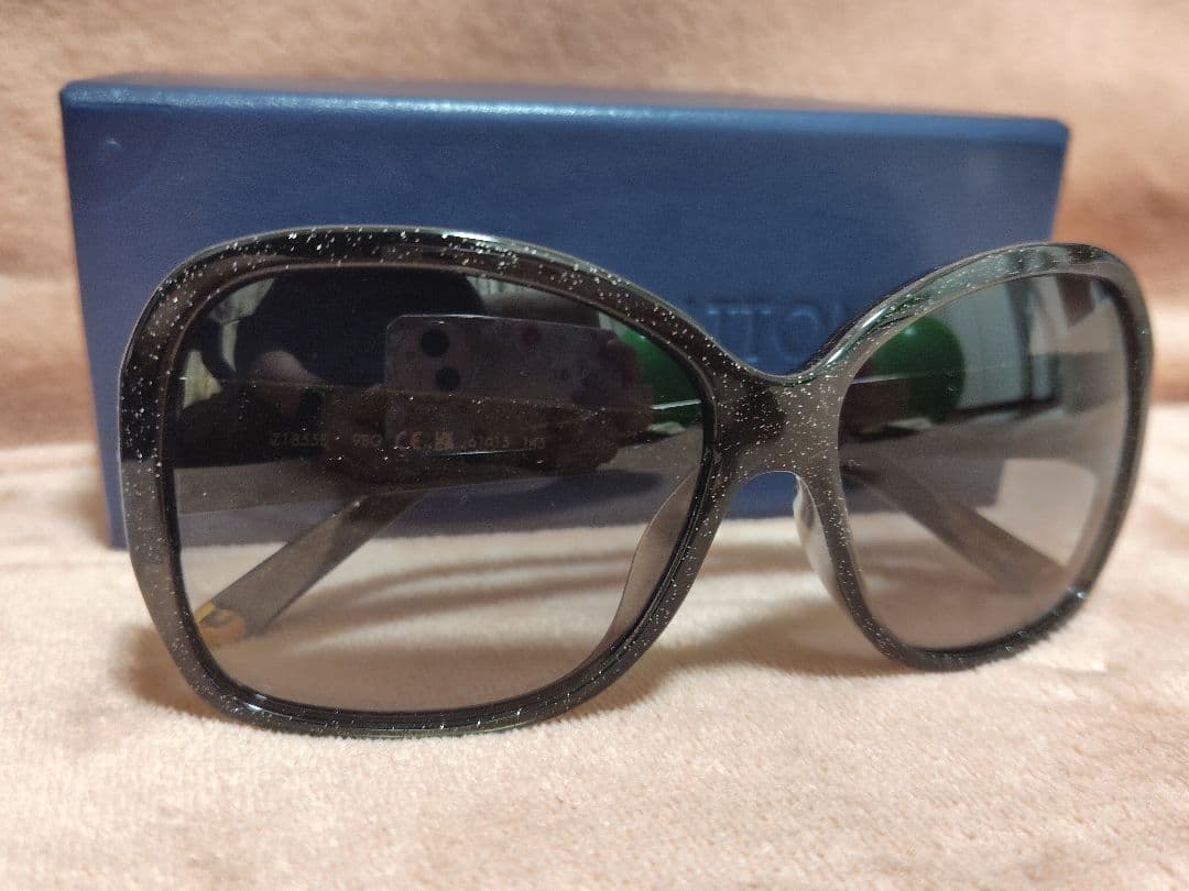 LOUIS VUITTON ブラック　グリッター 　サングラス