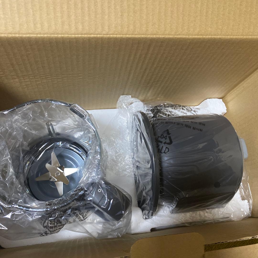 【新品未使用】sirocaヒーター機能付きブレンダーSMーS151SーHDオマケ