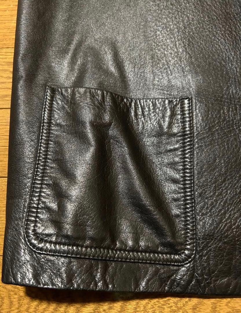 イッセイミヤケ／ISSEY MIYAKE レザー ベスト 黒