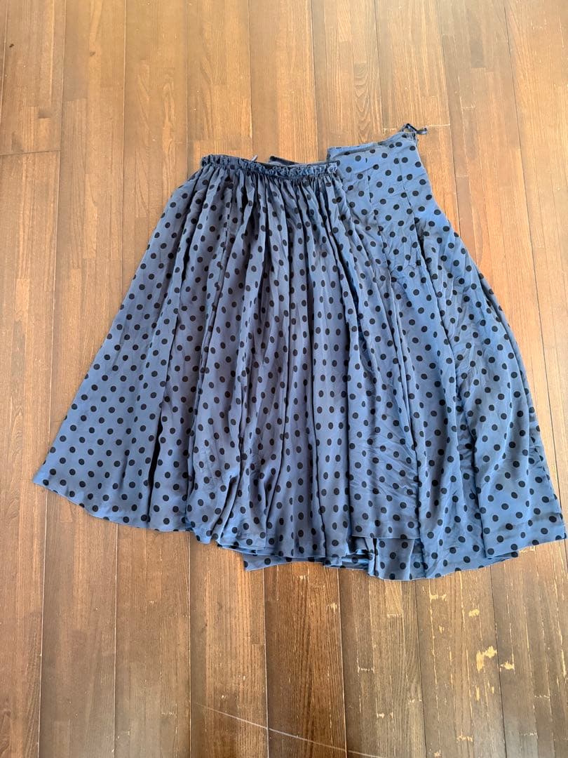 限定値下げ！COMME DES GARÇONS ネイビードットフレアスカート