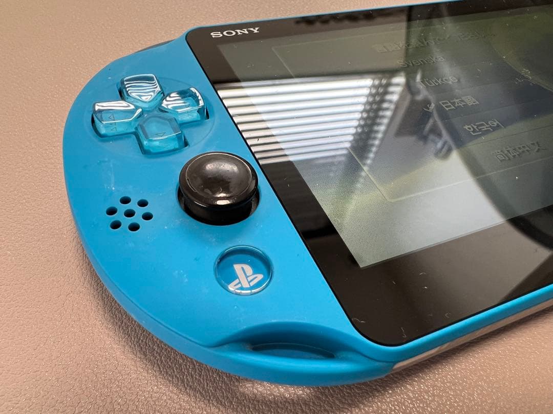 PSVITA PCH-2000 アクアブルー