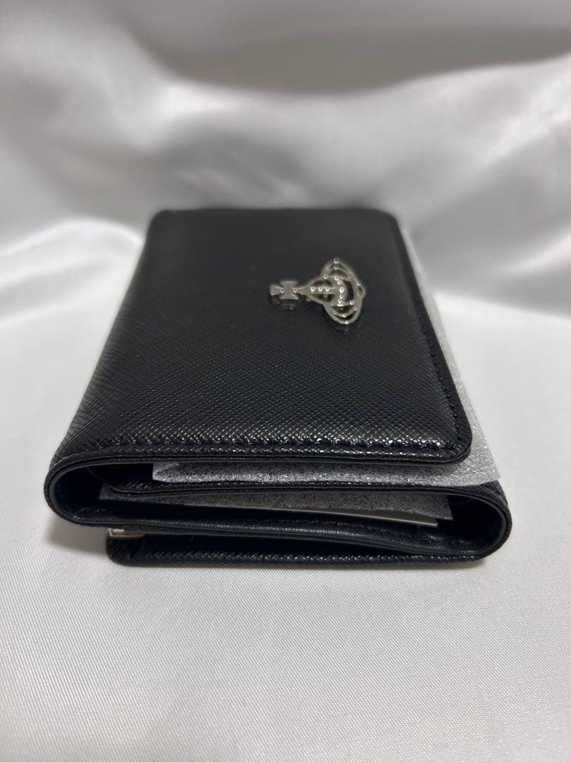 Vivienne Westwoodブラック 三つ折り財布