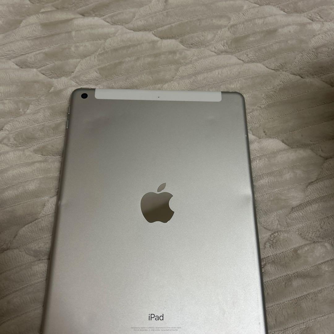 Apple iPad 第6世代 32GB Wi-Fi可 動作確認済 初期化済