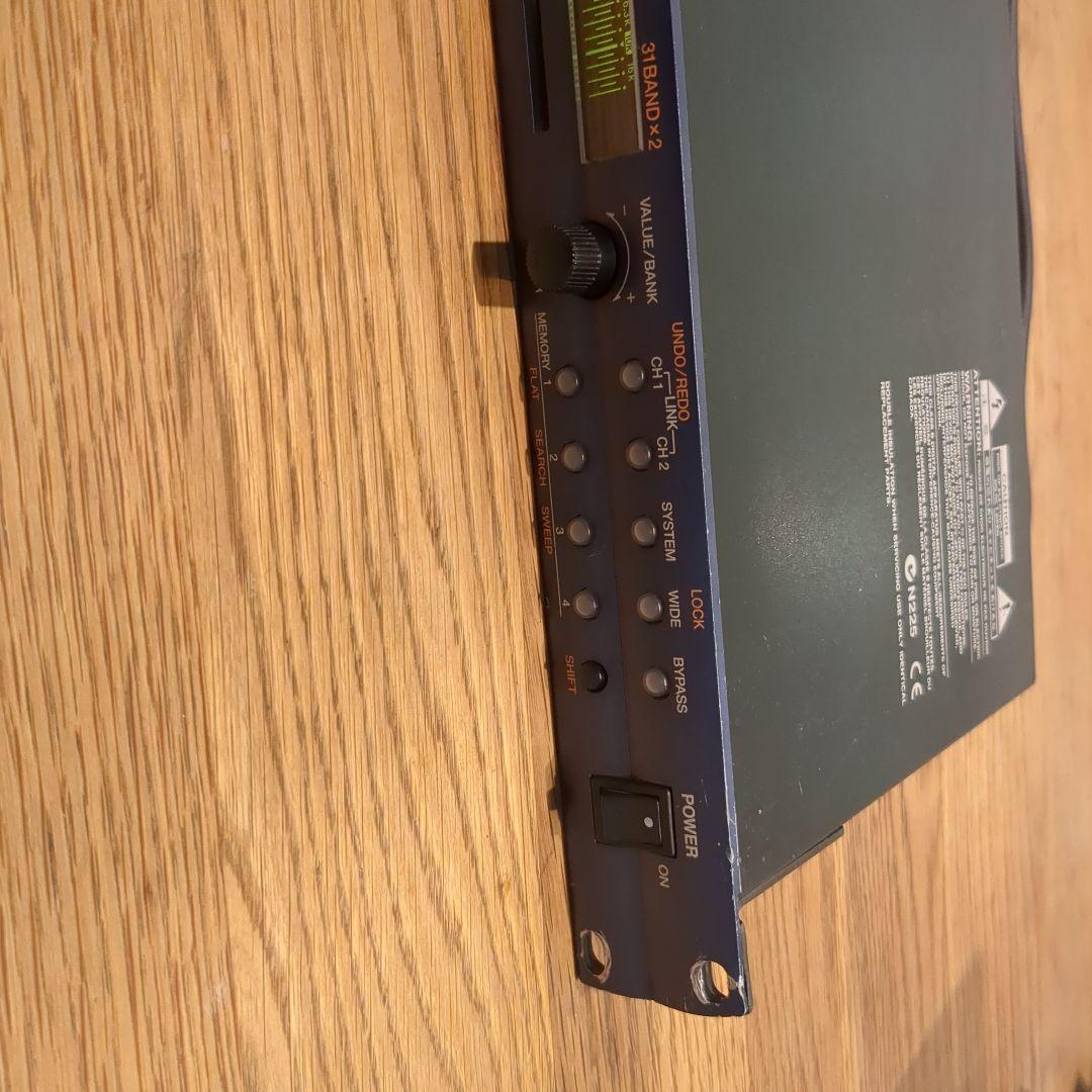 Roland SRQ-2031 デジタルグラフィックイコライザー ローランド