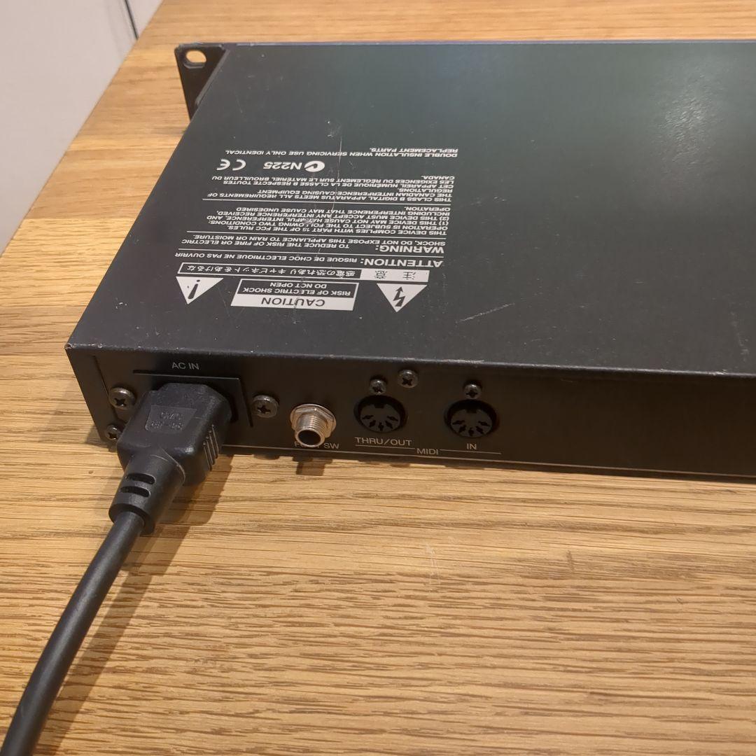 Roland SRQ-2031 デジタルグラフィックイコライザー ローランド