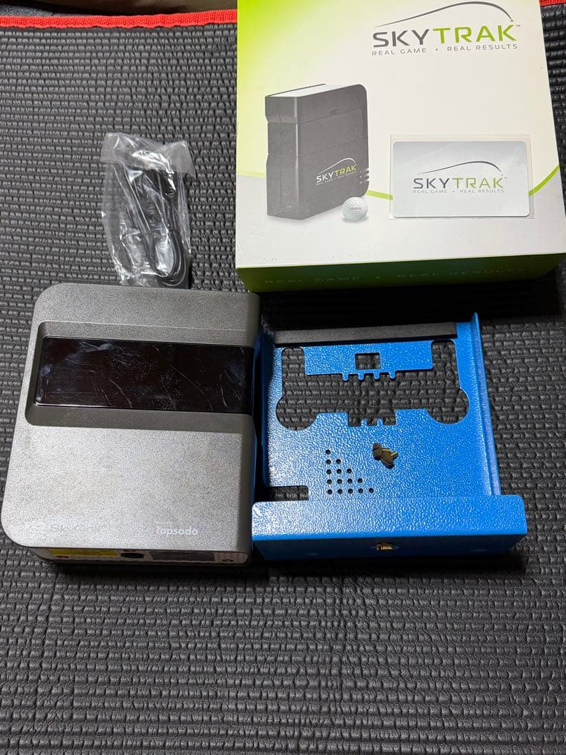 SKYTRAK XSWINGSKYホルダー付き